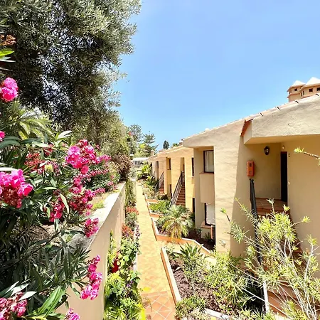 Amazing Views To The Sea With Pool Apartment Los Realejos
