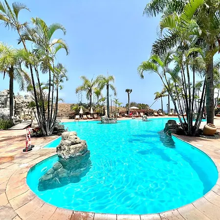 Amazing Views To The Sea With Pool 公寓 *